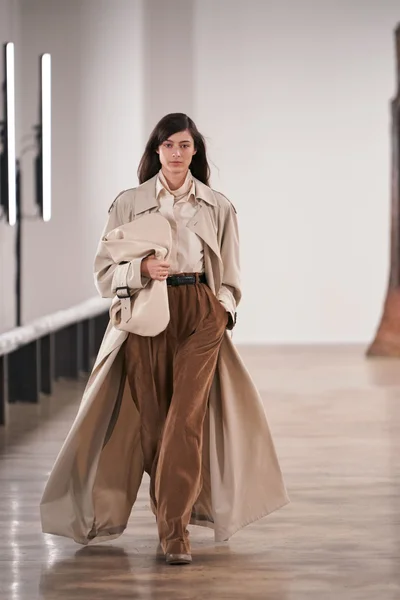 Look 6